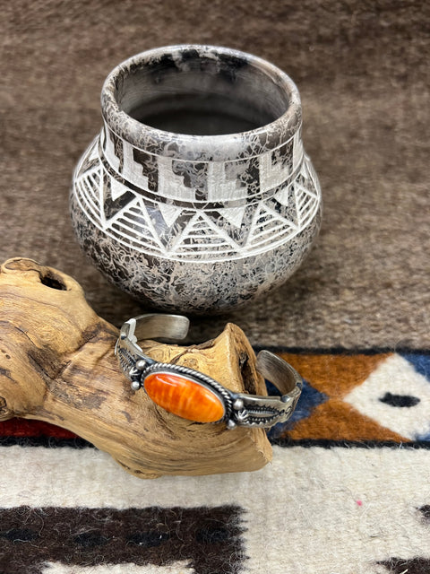 Handmade Spiny Oyster Cuff - SDD