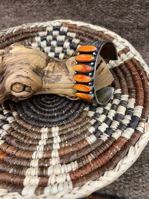 Handmade Spiny Oyster Cuff - ICO-