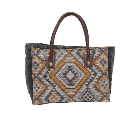 Myra Orange Affairs Small & Crossbody Bag